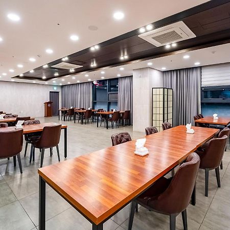 Golden Tulip Essential Namgang Ξενοδοχείο Jinju Εξωτερικό φωτογραφία